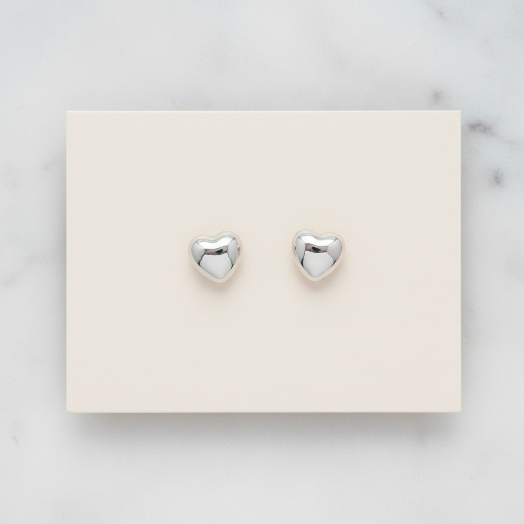 ANVIOPRINT Minimal Silver Heart Stud Earrings – Elegant Everyday Love Jewelry